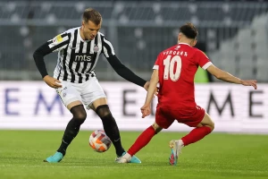 POLUVREME - Partizan poveo, bivši Zvezdin fudbaler vratio stvari ispočetka!